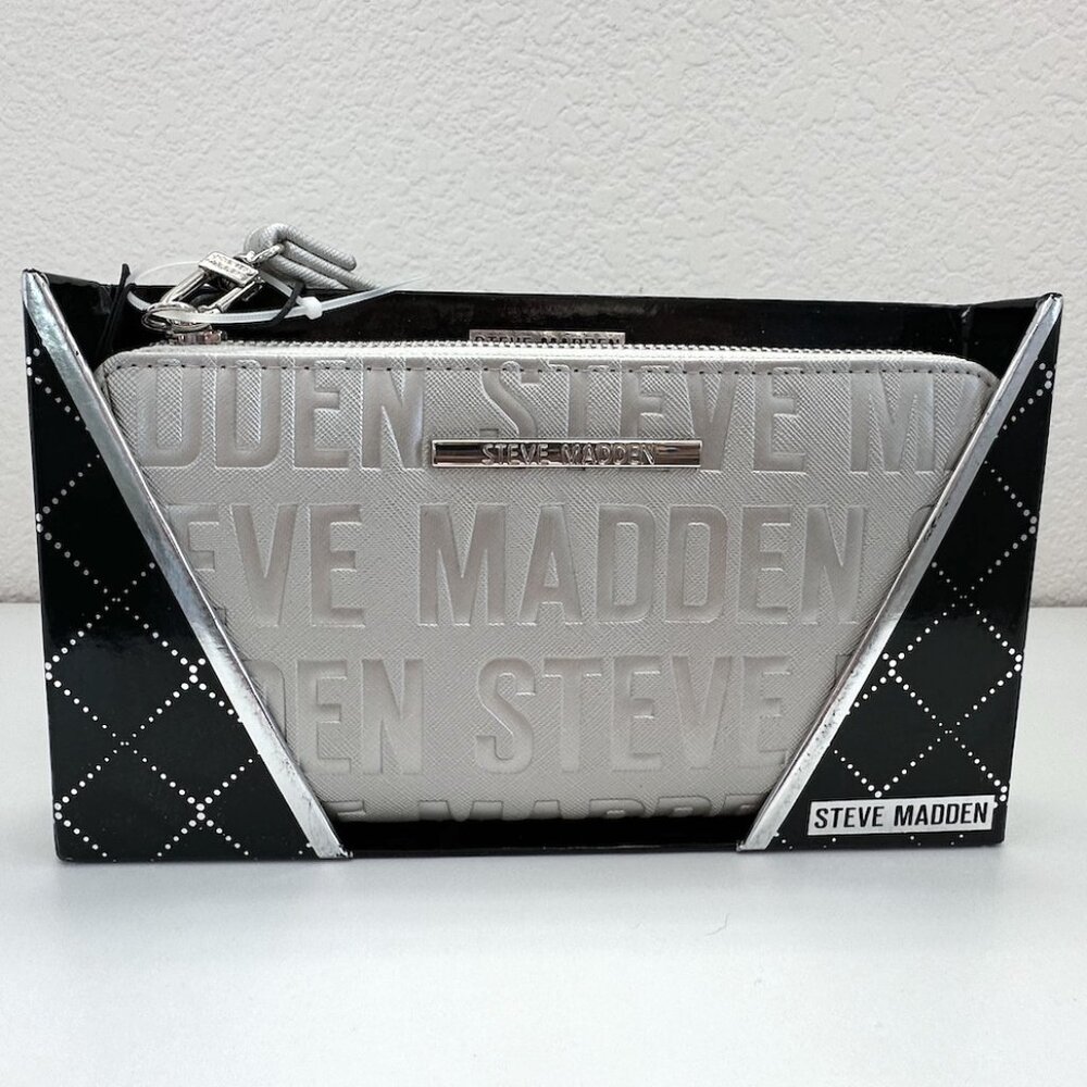 Steve Madden Wallet Silver